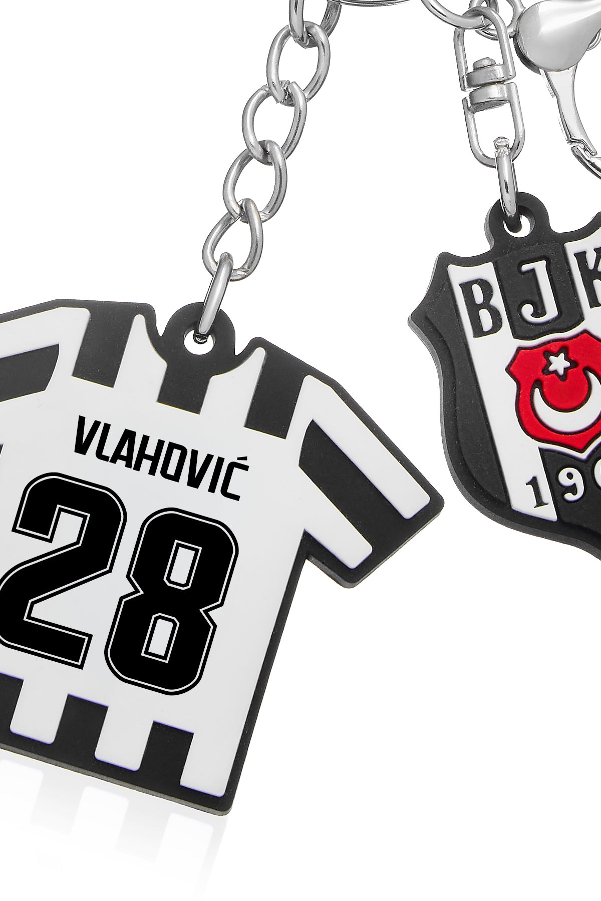 Dušan Vlahović 28 Forma Charm ve Beşiktaş Arma