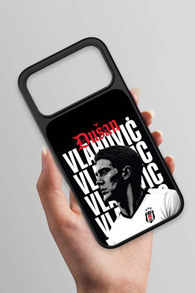 Beşiktaş Dušan Vlahović Portre iPhone 17 Pro Max Cam Kılıf