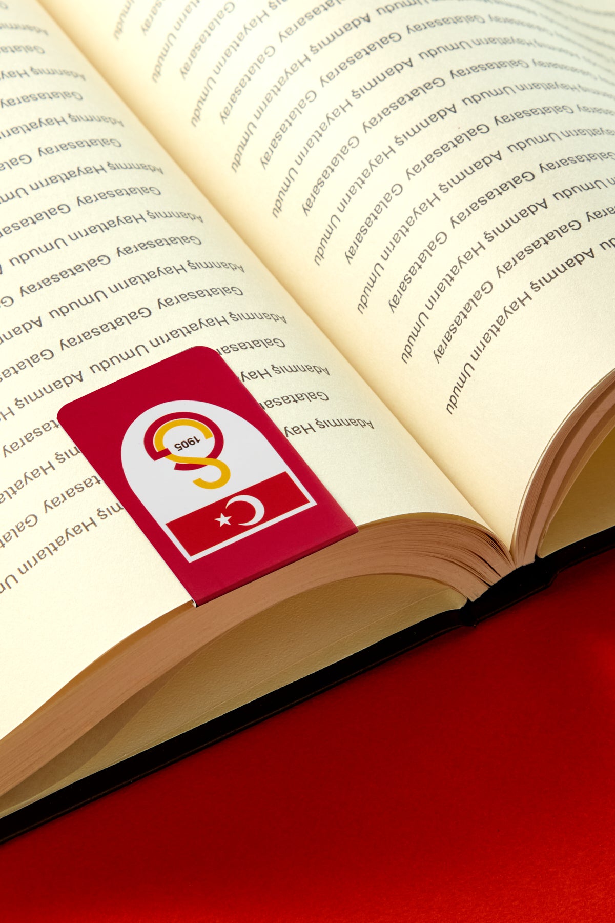 Galatasaray Metin Oktay Mıknatıslı Kitap Ayracı