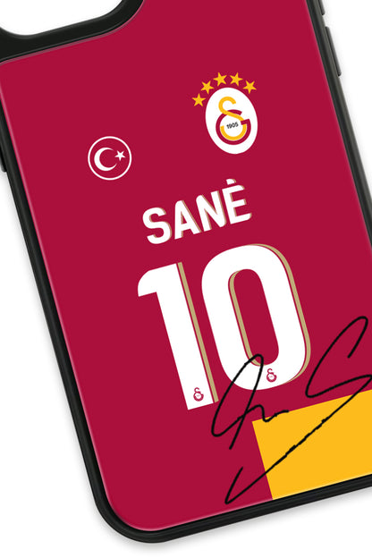 Galatasaray Leroy Sane Parçalı Forma İmzalı Cam Telefon Kılıfı