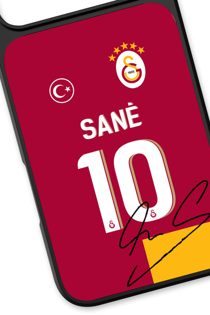 Galatasaray Leroy Sane Parçalı Forma İmzalı Cam Telefon Kılıfı