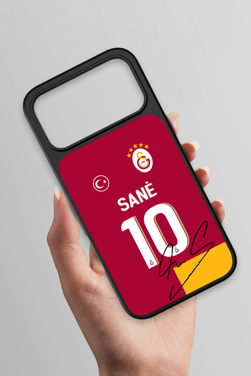 Galatasaray Leroy Sane Parçalı Forma İmzalı Cam Telefon Kılıfı